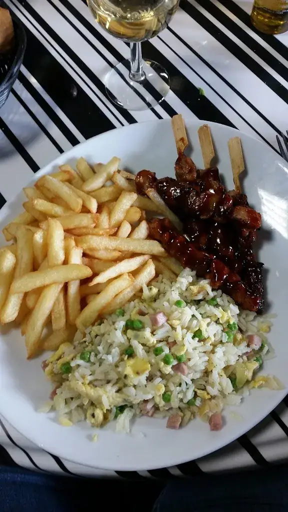 Menu_Les Pins_Port-Saint-Louis-du-Rhône_image_2