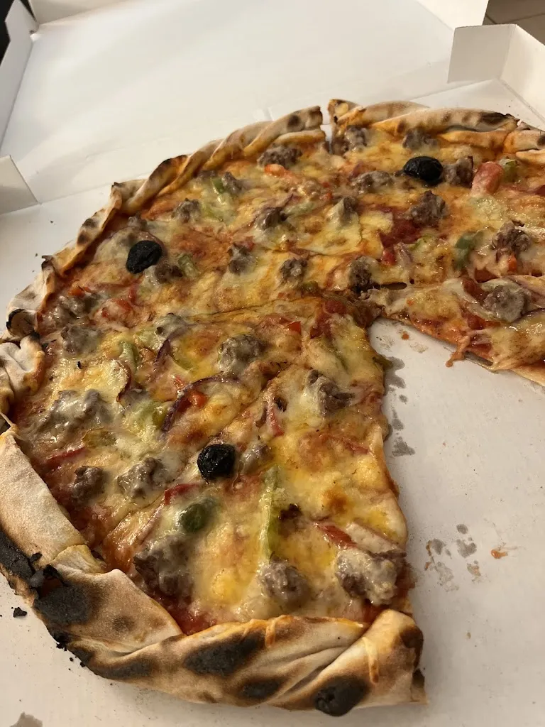 Matthieu Rebillard_La Mamma Pizzeria_Port-Saint-Louis-du-Rhône_review