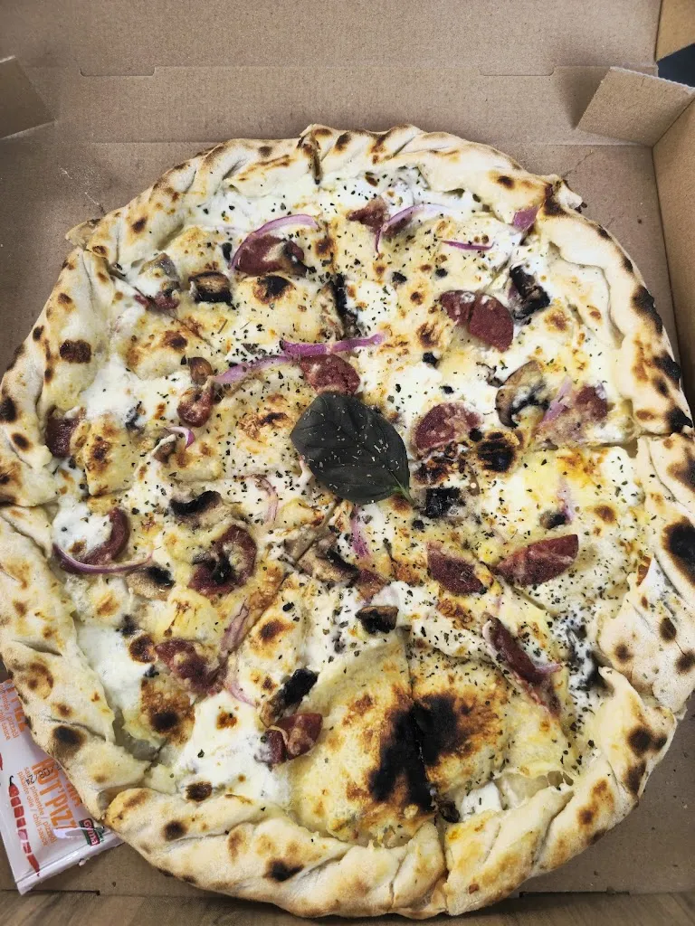 Thomas Cloug_La Mamma Pizzeria_Port-Saint-Louis-du-Rhône_review