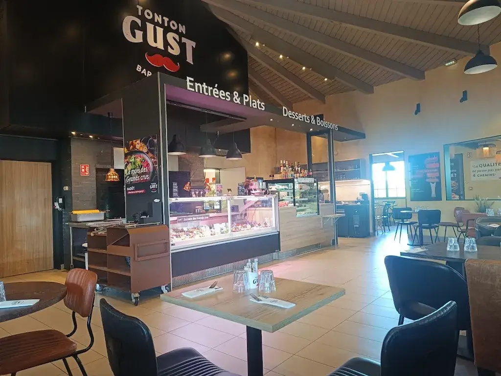 Tonton Gust Puget-sur-Argens_Puget-sur-Argens_slider_image_2