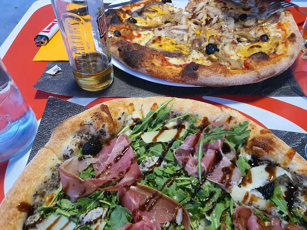 Patricia Hatton_L'ostriconi pizzeria_Puget-sur-Argens_review