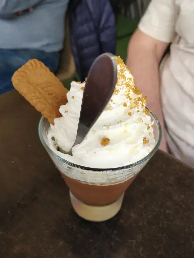 Francoise Eynard_Evelyne_Roquebrune-sur-Argens_review