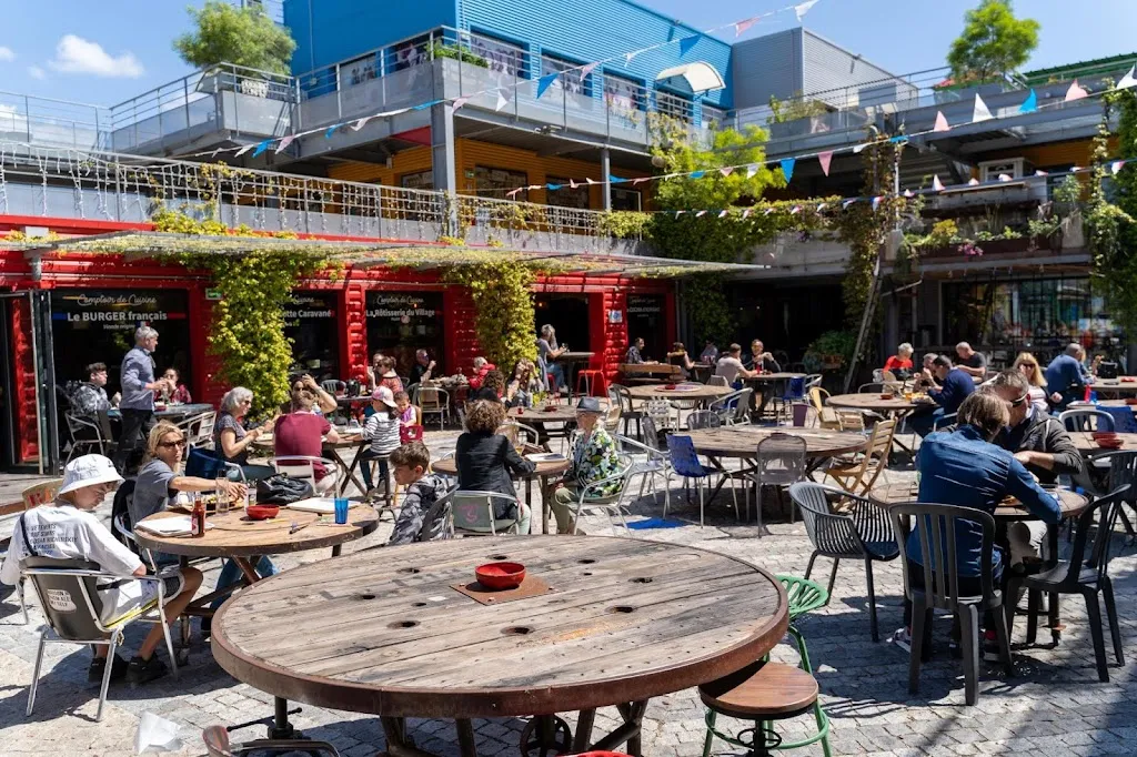 Le FoodHall du Village restaurant in Puget-sur-Argens