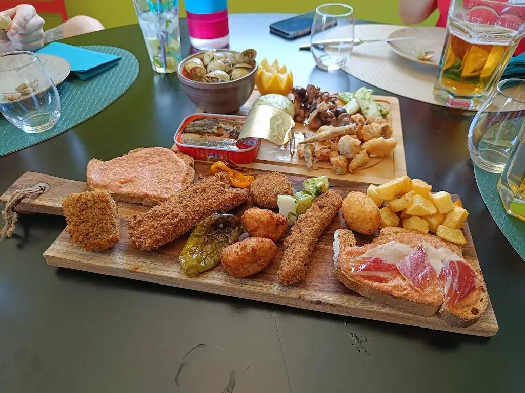 nathalie crivelotto_Le 56 Tapas y Platos_Robion_recensione