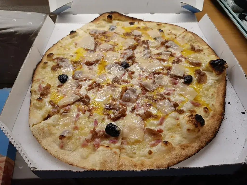 La casa au feu de bois_Rians_slider_image_1