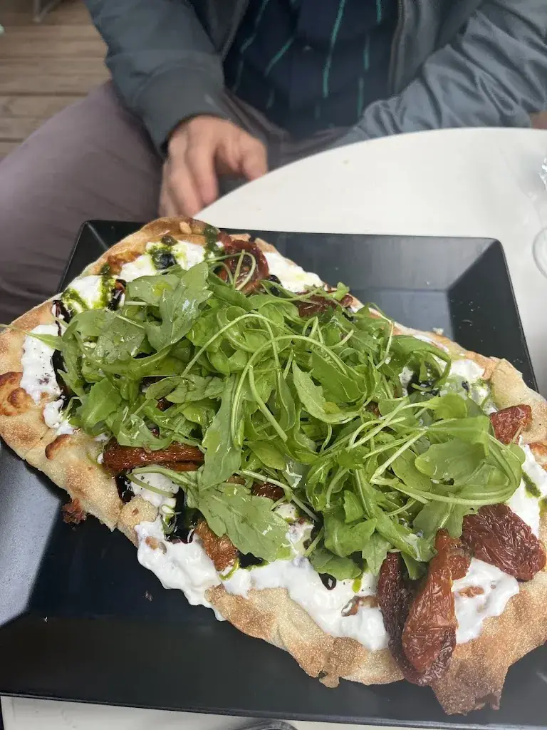 Kristen Reynolds_La Ritournelle Cave à Manger_Rognes_review