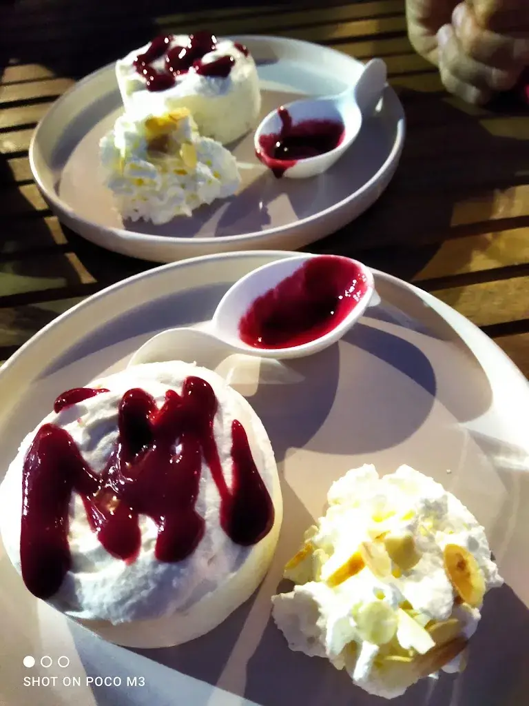 Marie Kandjis_Le Sud-Ouest à Rognes_Rognes_review