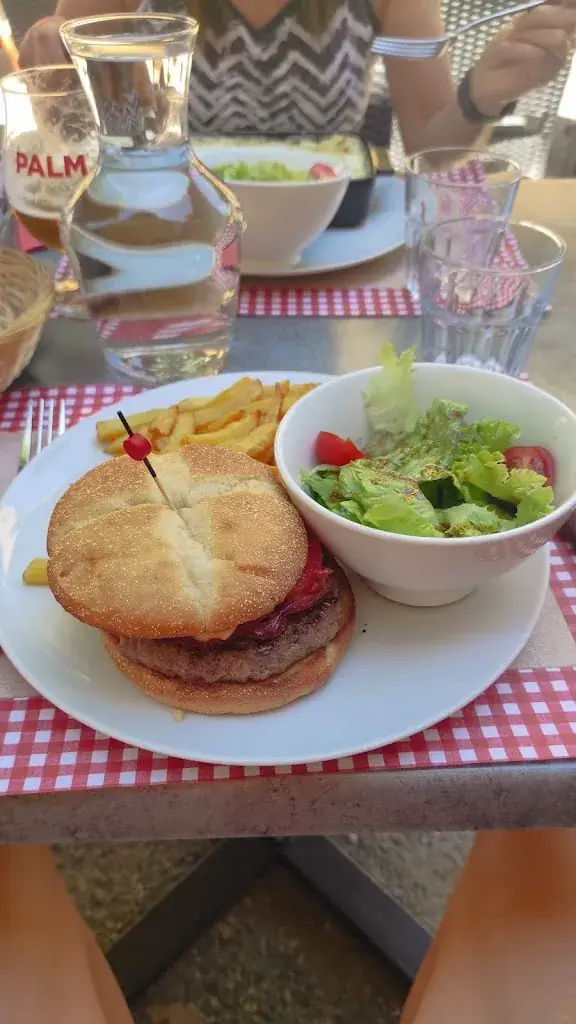 Adriana Gergelyová_Le Rendez-Vous_Riez_review