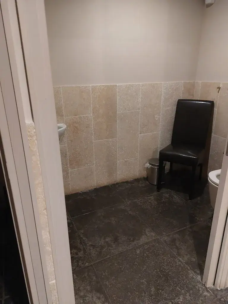 Cedric Balcon-Hermand_Le Bistrot du Canotier_Rognonas_review