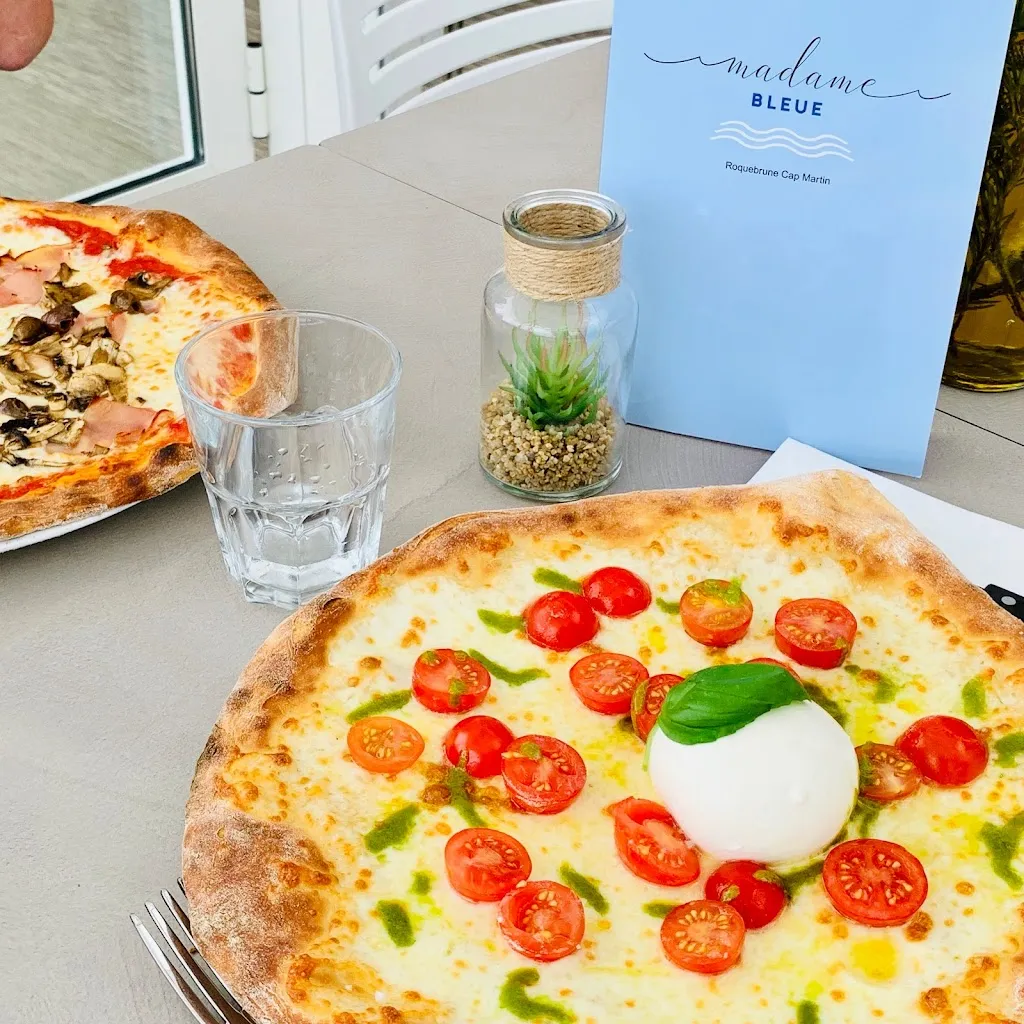 Madame BLEUE_Roquebrune-Cap-Martin_slider_image_3