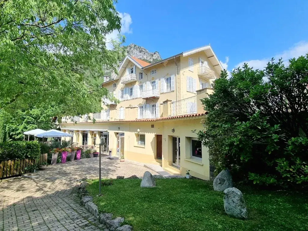 Hôtel RESTAURANT ST SEBASTIEN de Roquebillière restaurant in Roquebillière