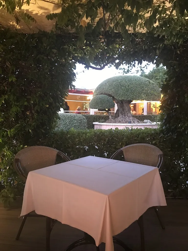 La Pergolade Restaurant_Roquebrune-sur-Argens_slider_image_3