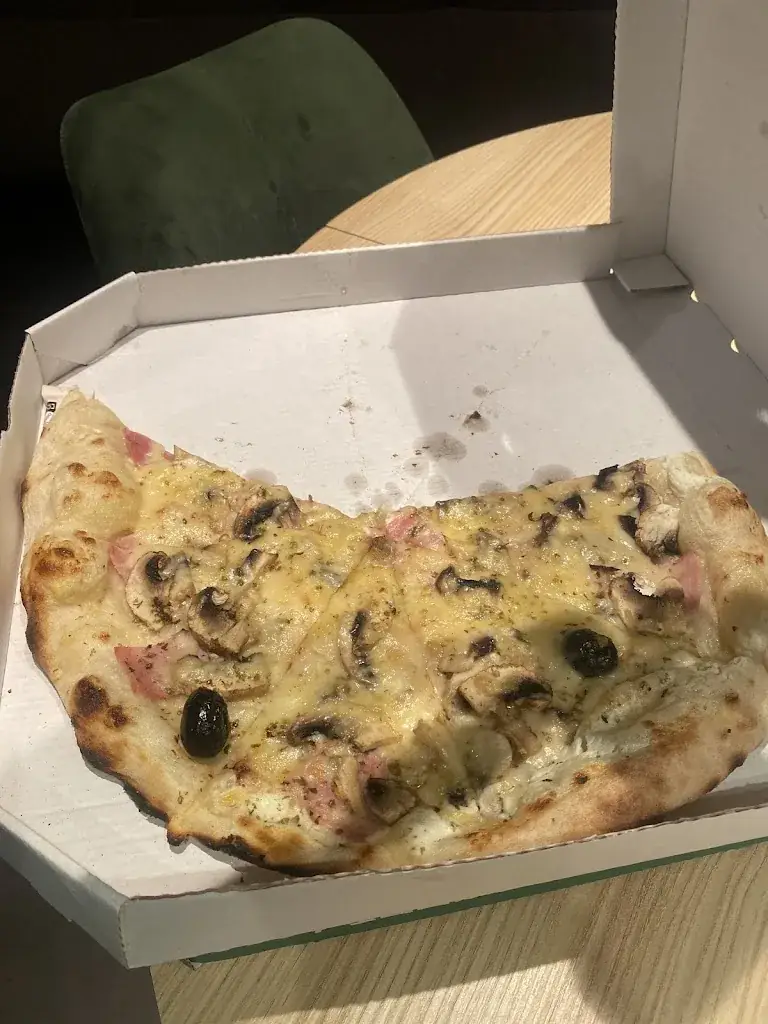 Menu_MC Pizza_Roquefort-la-Bédoule_image_2