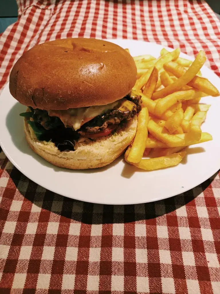 Le Cercle de la jeune France_Rougiers_slider_image_2