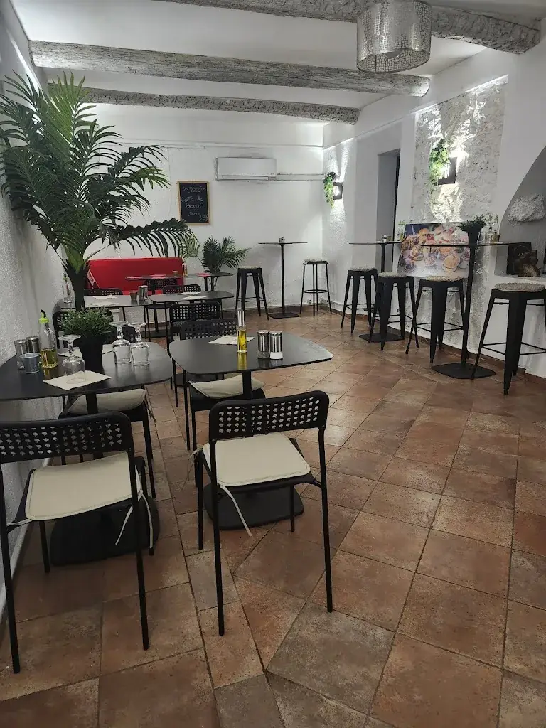 RESTAURANT & PIZZERIA LA SÉRÈNA restaurant in Roquevaire