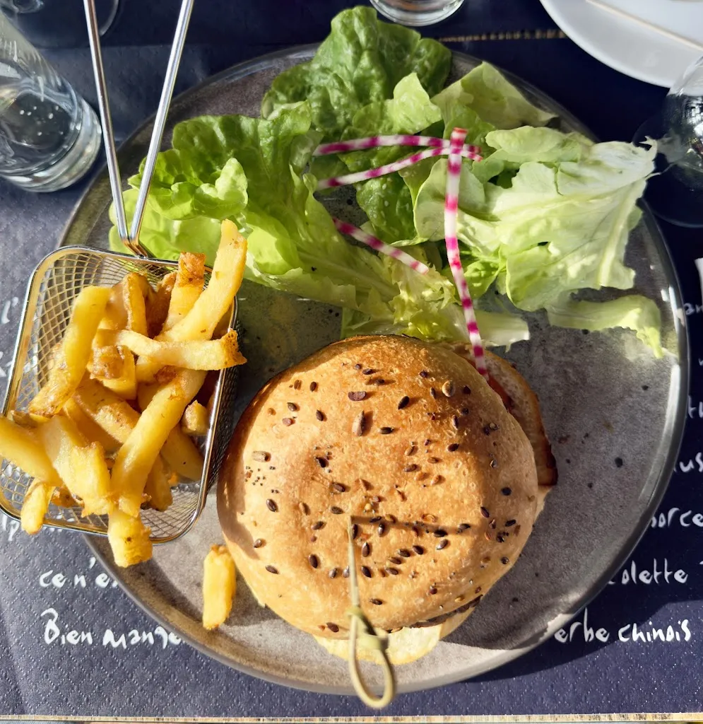 Lucas Bouchaud_Le Mas Des Lilas_Rognac_review