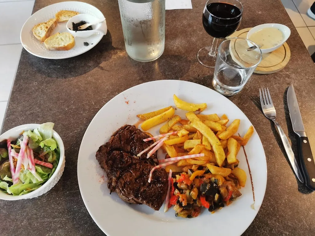 Rūta Čepaitė_Restaurant Coté braise_Rognac_recensione