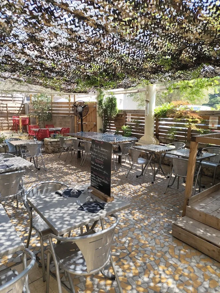 Restaurant Le Relais Des Pins_Rognac_slider_image_1