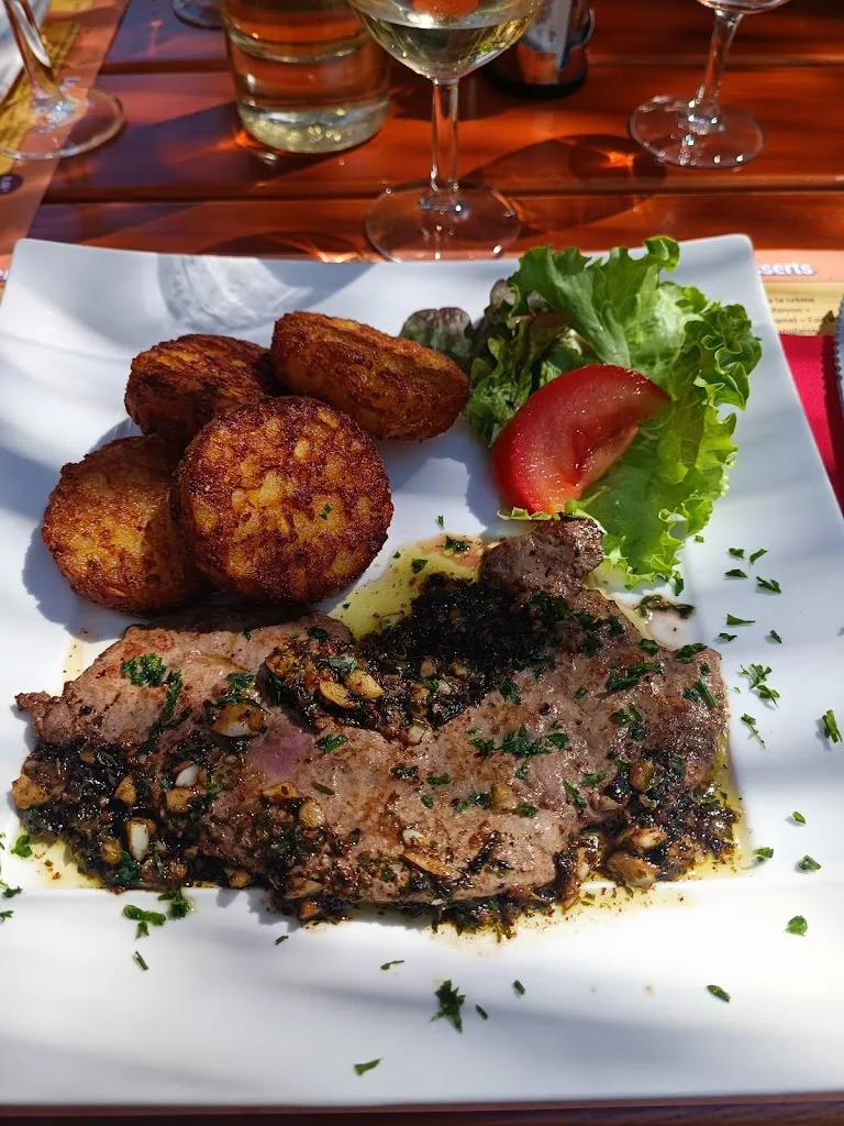 Au Cochon Rouge_Pont-de-Vaux_slider_image_2