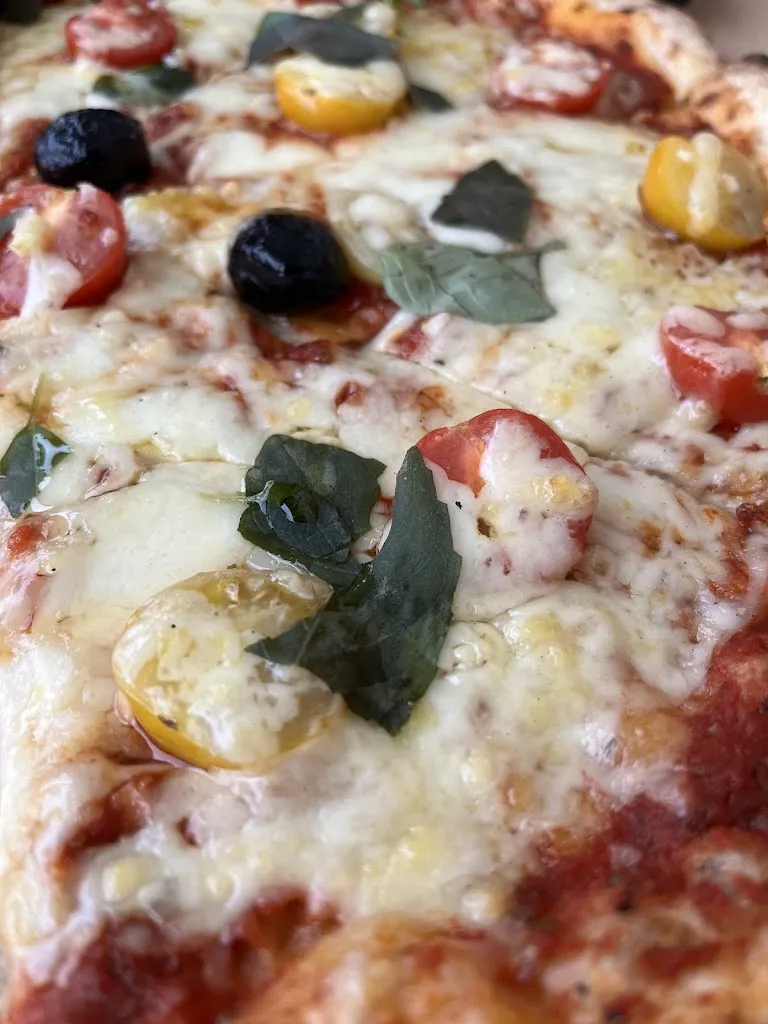 Brian Wilbur_Pizza Denis_Rognac_review