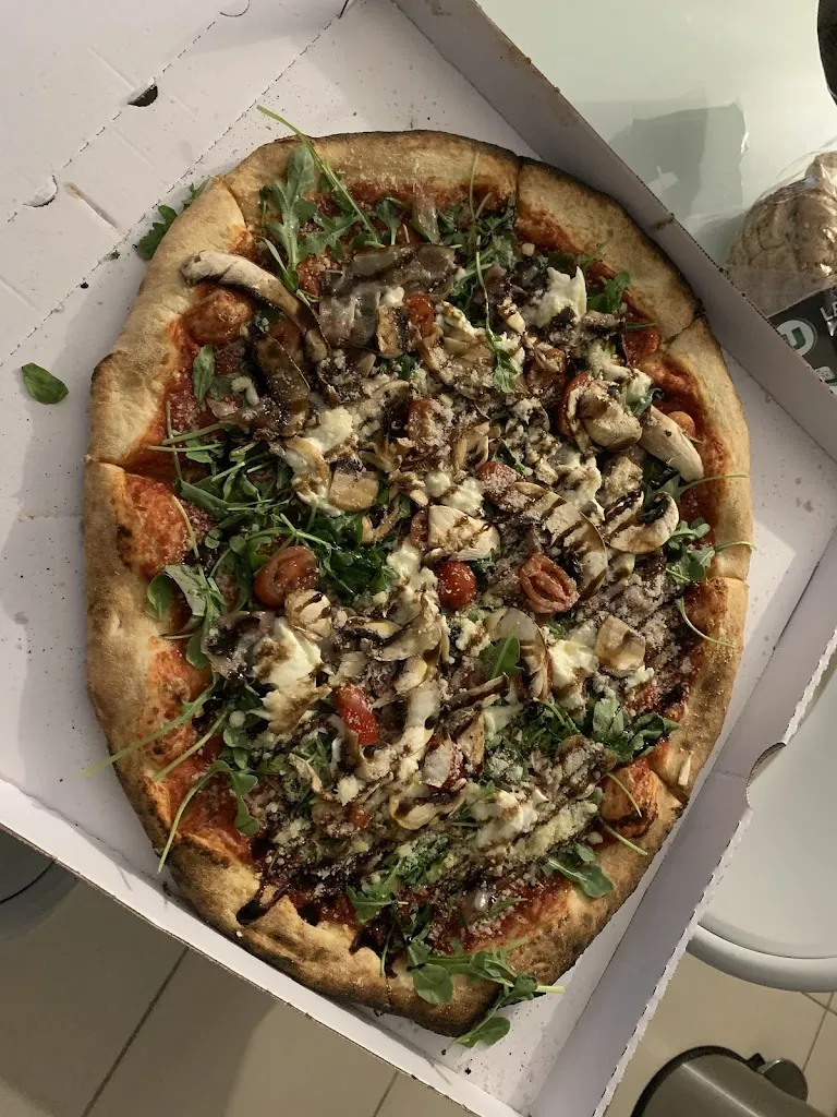 Lilo Cé_Pizza Denis_Rognac_review