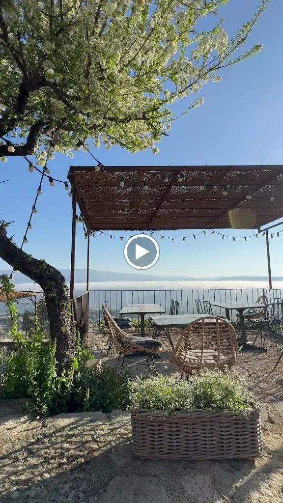 UN JARDIN SUR LE TOIT_Saignon_slider_image_2