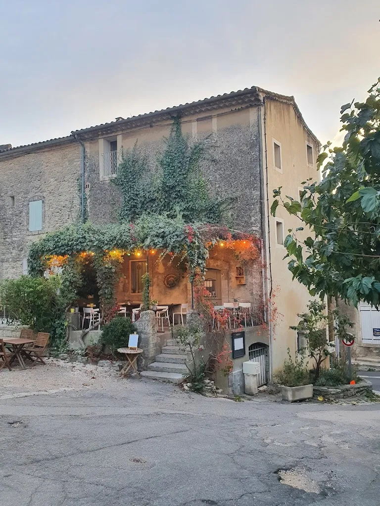 Au Comptoir de Balthazar_Saignon_slider_image_3