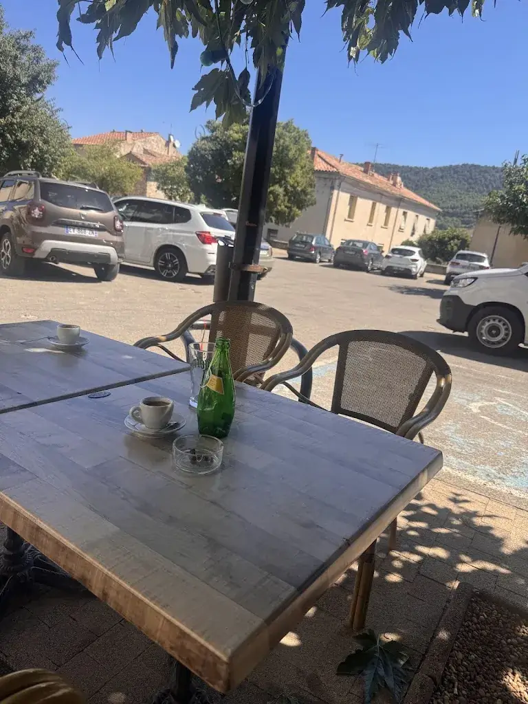 Café des Sports_Sablet_slider_image_3