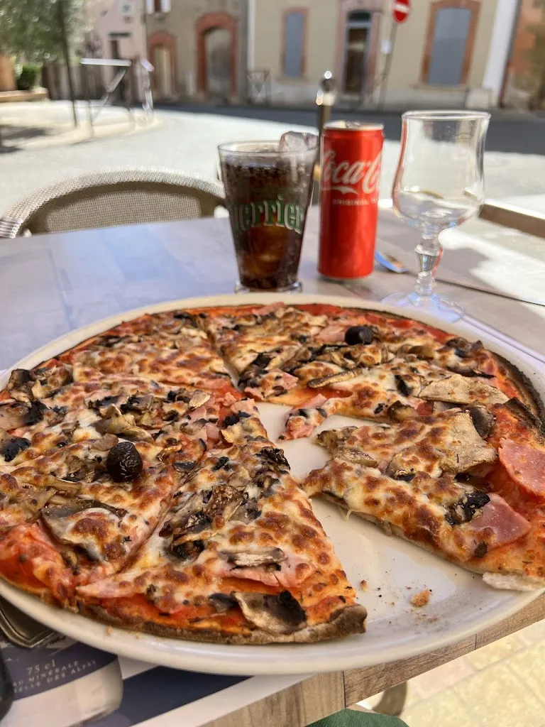 Pizzeria La Come di_Sablet_slider_image_2