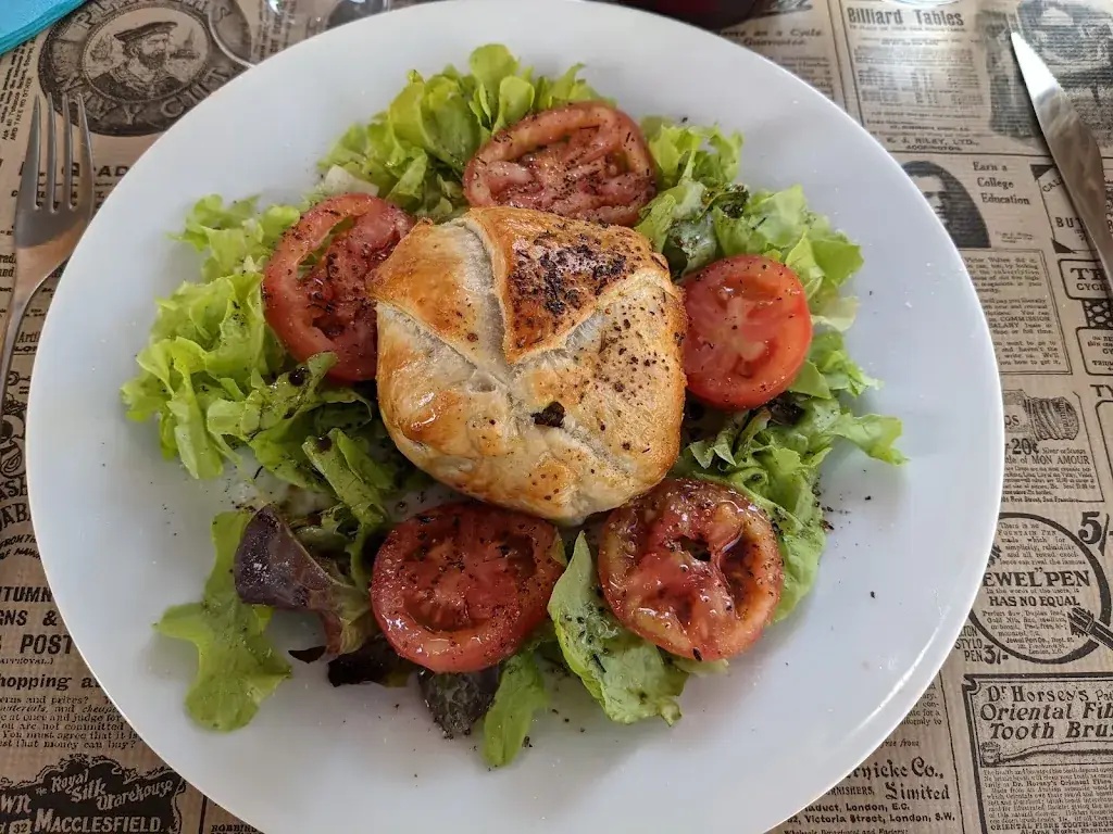 Mihai Barbat_La Caillette_Vaison-la-Romaine_review