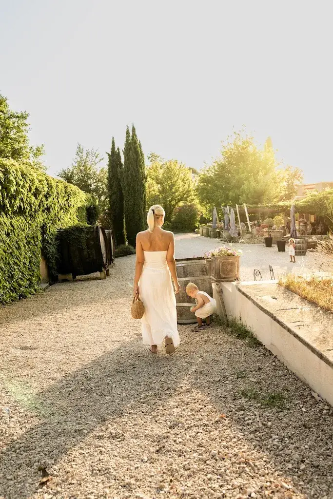 Helena Ardiles_Hôtellerie du Domaine de Cabasse_Séguret_recensione