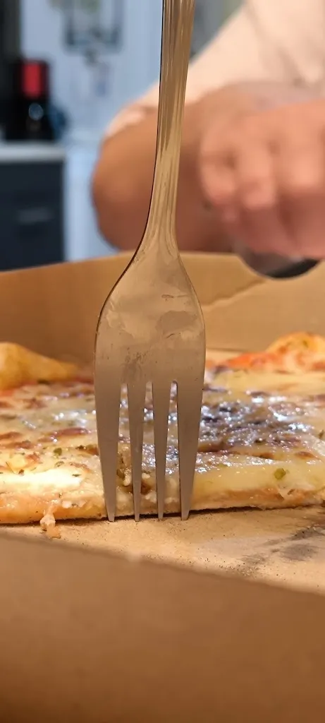 Anthony Bonnefoy_La Roue des Pizzas_Pont-de-Vaux_review