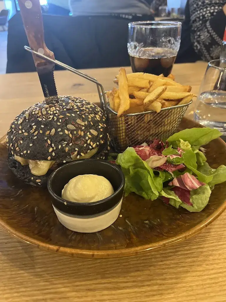 Pauline Brevet_Le Rhapsody_Côte-Saint-André_review