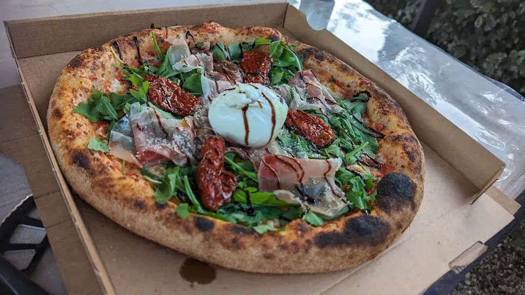 Anais Galligani _La Cahute_Saint-Cézaire-sur-Siagne_review