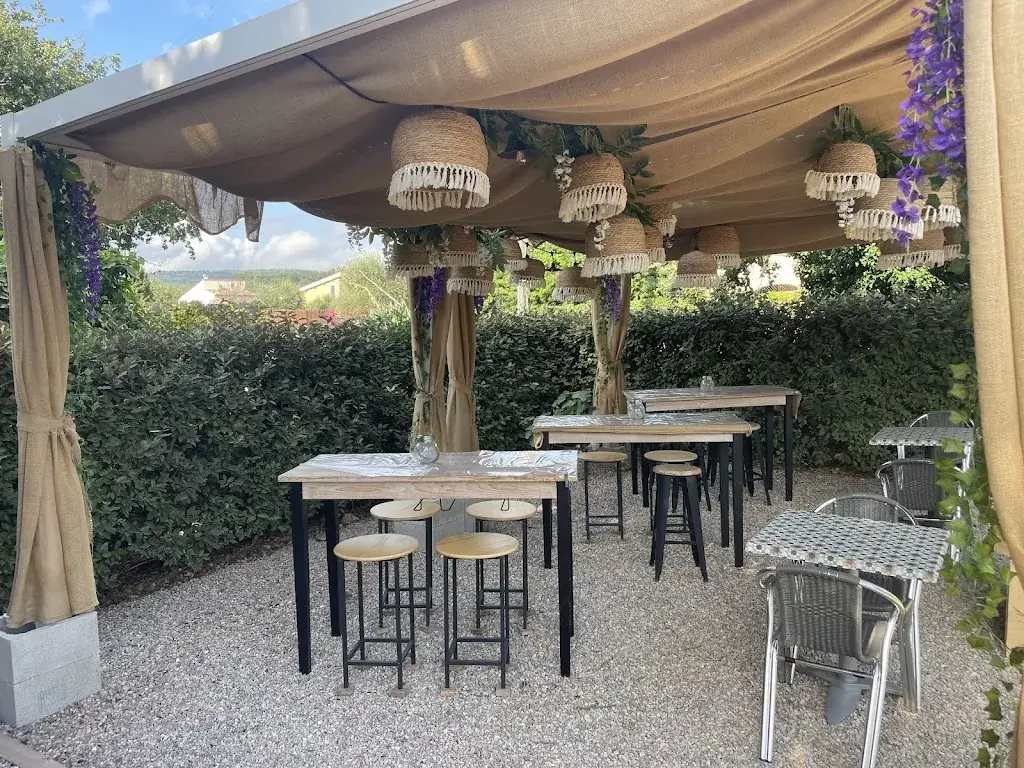 La Cahute restaurant in Saint-Cézaire-sur-Siagne