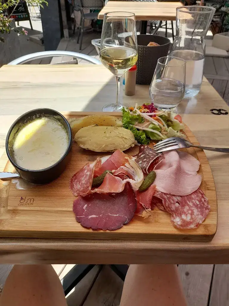 Nathalie barre_Restaurant Le St BO_Saint-Bonnet-en-Champsaur_review