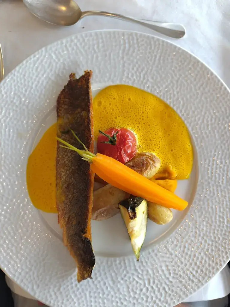 Nieck Eikelenboom_Les Chenets - Hôtel / Restaurant_Saint-Julien-en-Champsaur_review