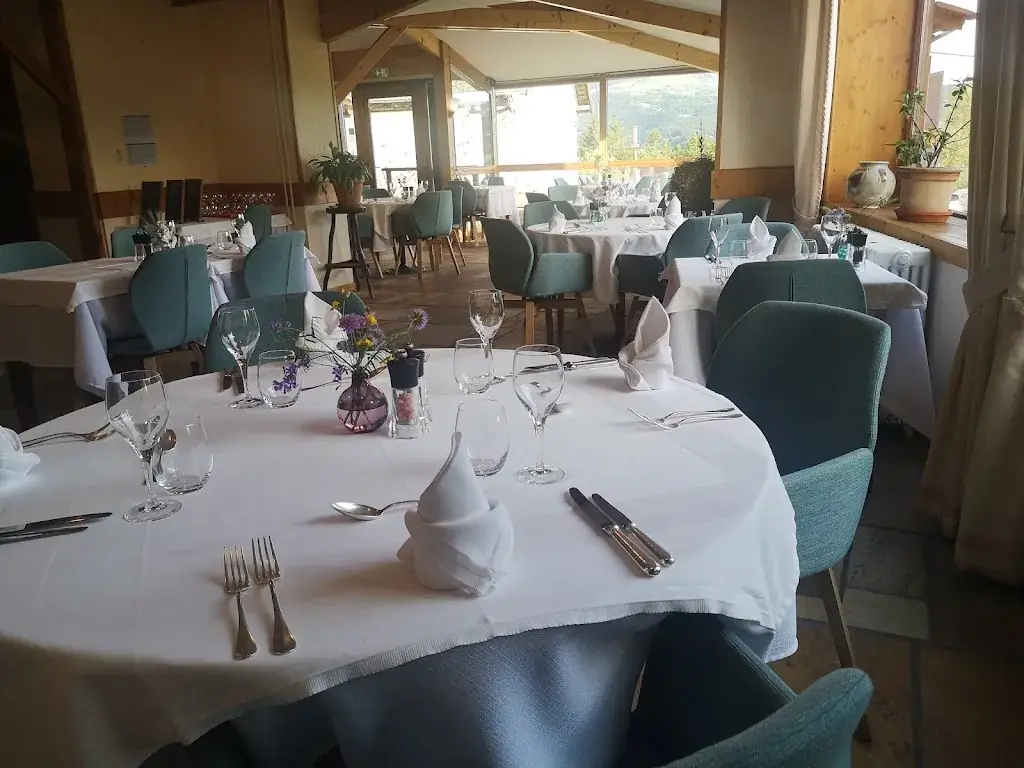 Les Chenets - Hôtel / Restaurant restaurant in Saint-Julien-en-Champsaur