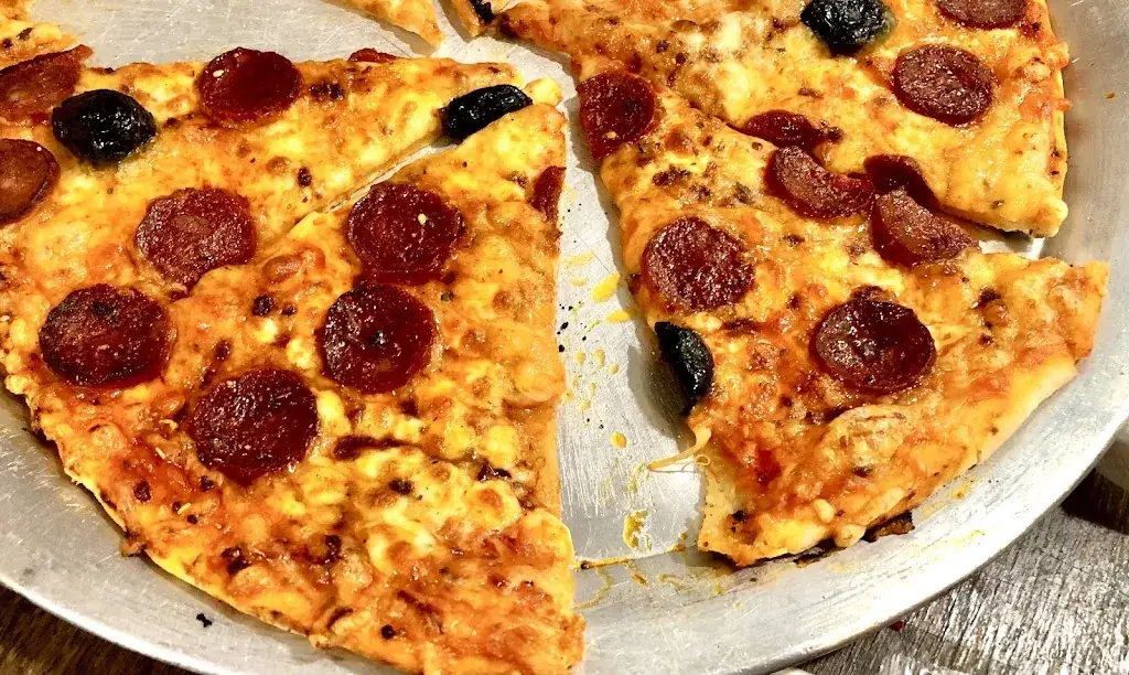 Menu_Pizzas Les Colonnes_Saint-Bonnet-en-Champsaur_image_8