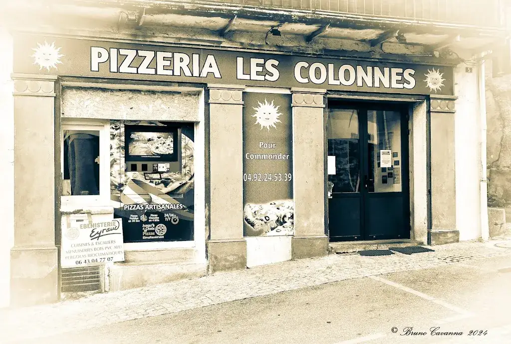 Pizzas Les Colonnes restaurant in Saint-Bonnet-en-Champsaur