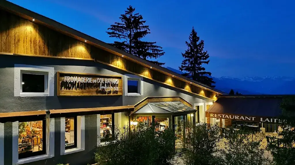 Laiterie du Col Bayard restaurant in Laye