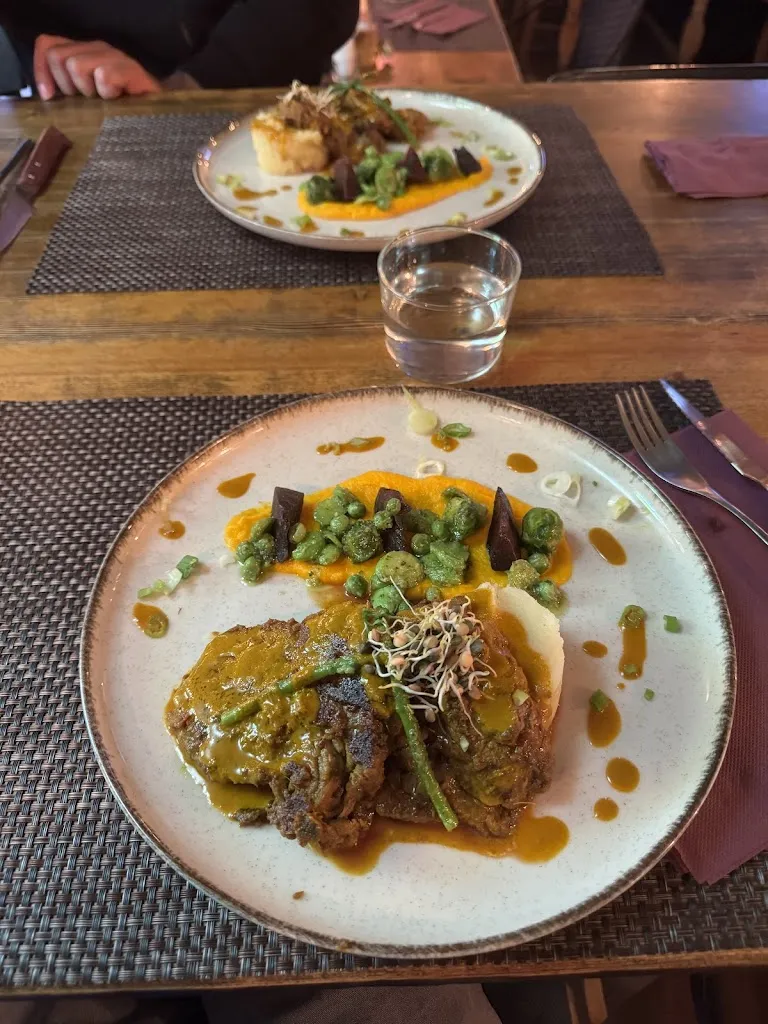 Le Triptyque restaurant in Saint-Chaffrey