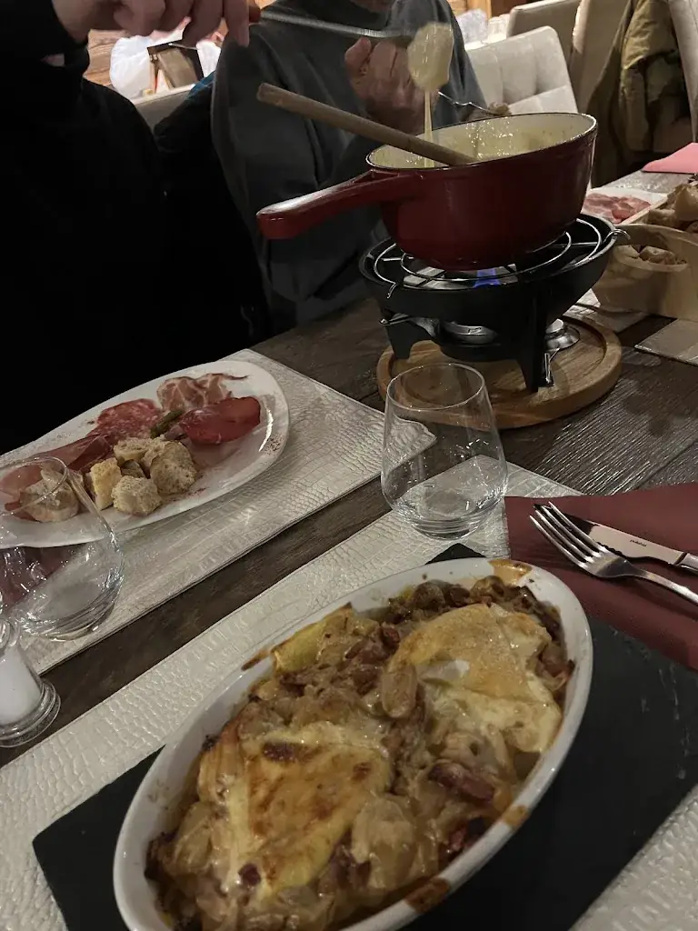 Marina Corrêa_Le 34 de Serre Che_Saint-Chaffrey_review