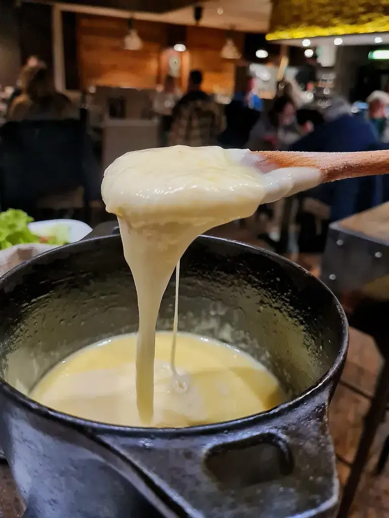 Elodie Rtn_Le 34 de Serre Che_Saint-Chaffrey_review