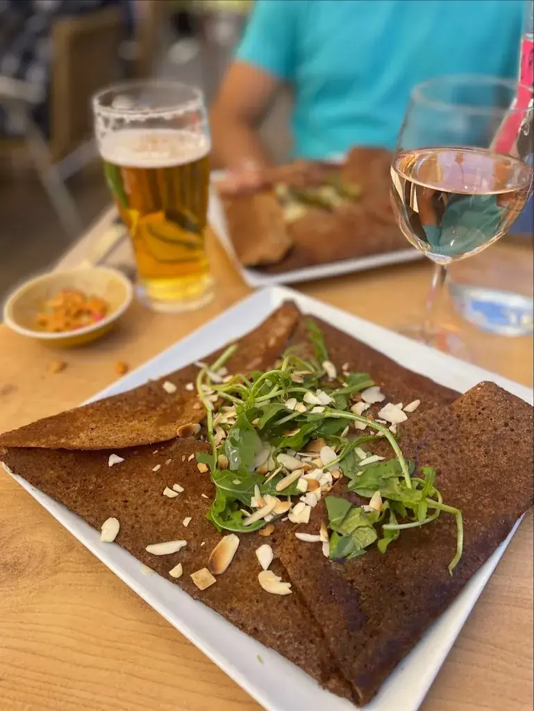 Menu_Holiday . Restaurant -Crêperie_Saint-Chaffrey_image_2