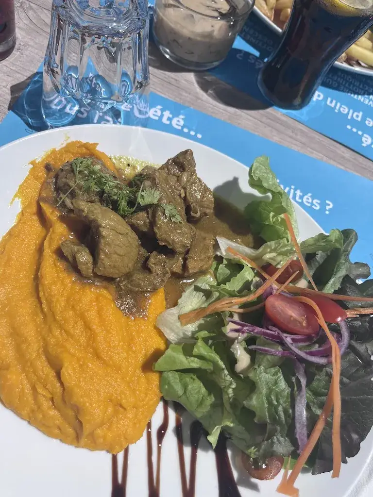 Ju. _blndl_Le Pied Du Mur_Saint-Chaffrey_review