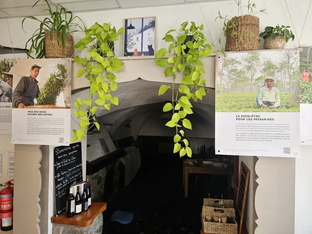 Café Restaurant bio 