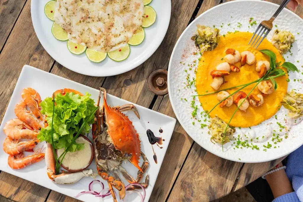 La Digue_Saint-Chamas_slider_image_3