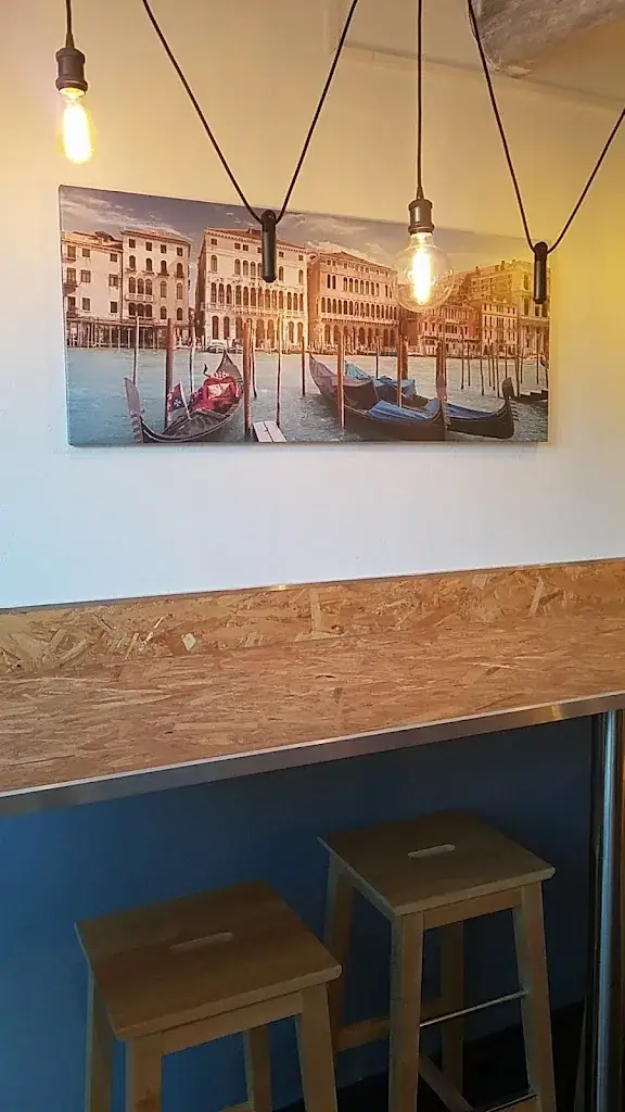 Max Erenberg_Rotolino Pizza_Saint-Didier_review