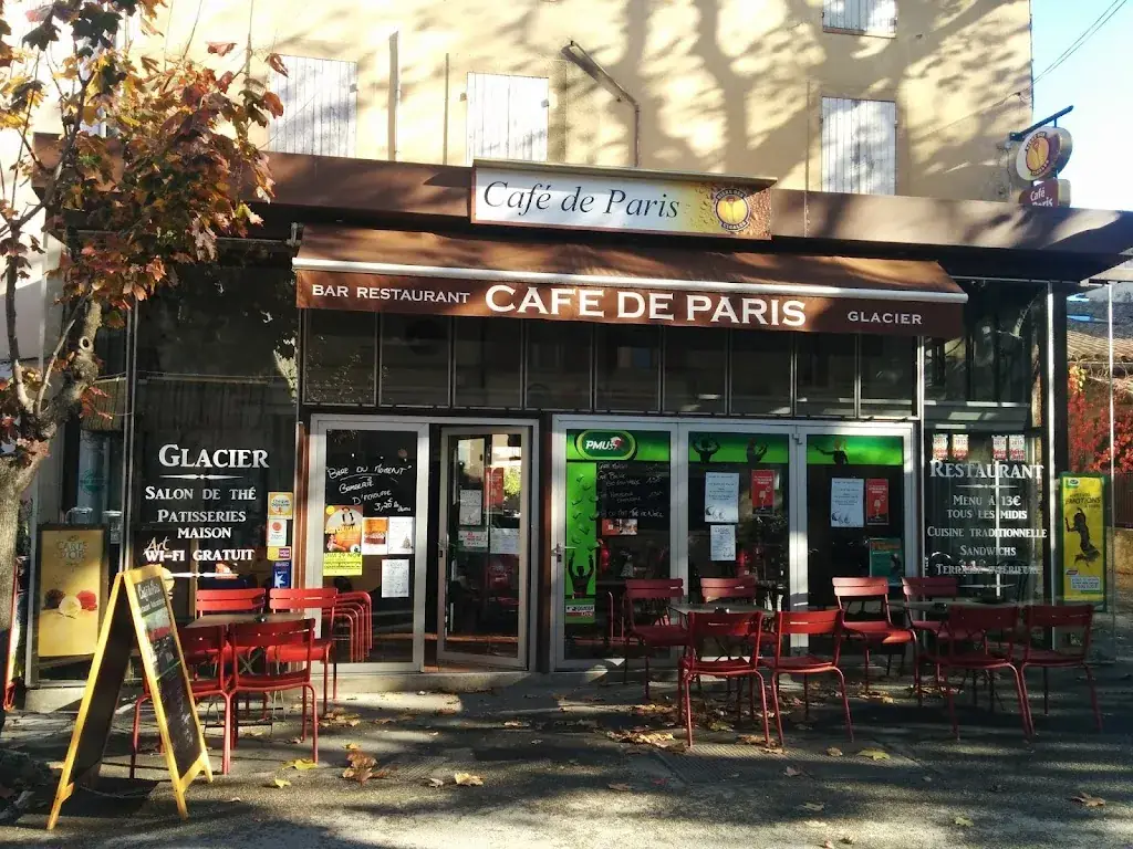Café de Paris restaurant in Saint-Didier